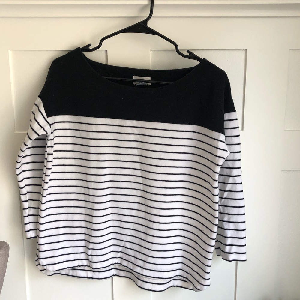 Old navy sweater